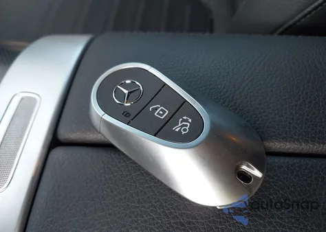 2024 Mercedes-Benz C 300 from USA, damaged, VIN W1KAF4HB5RR170210